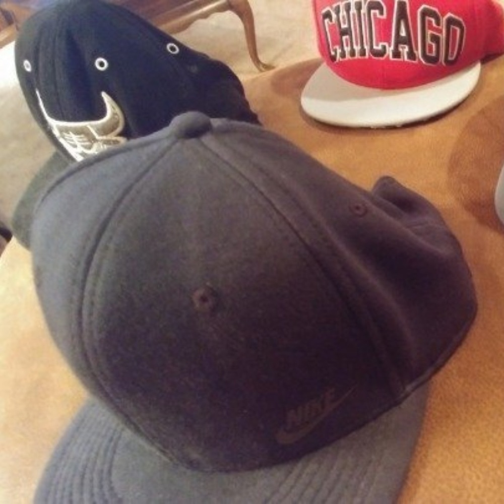 4 Snapback Hats